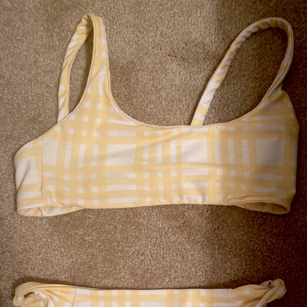 Skatie Bikini push up top and very high waisted cheeky bottom size medium